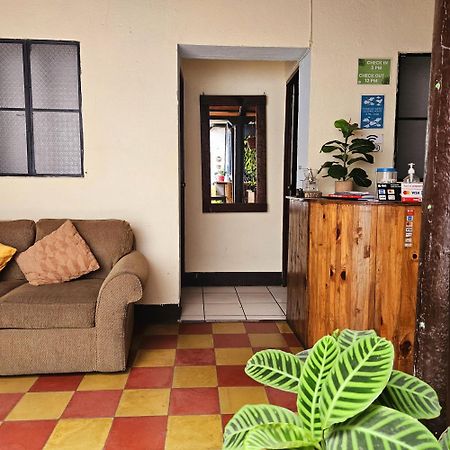 Отель Cermeno'S House Антигуа-Гватемала Экстерьер фото